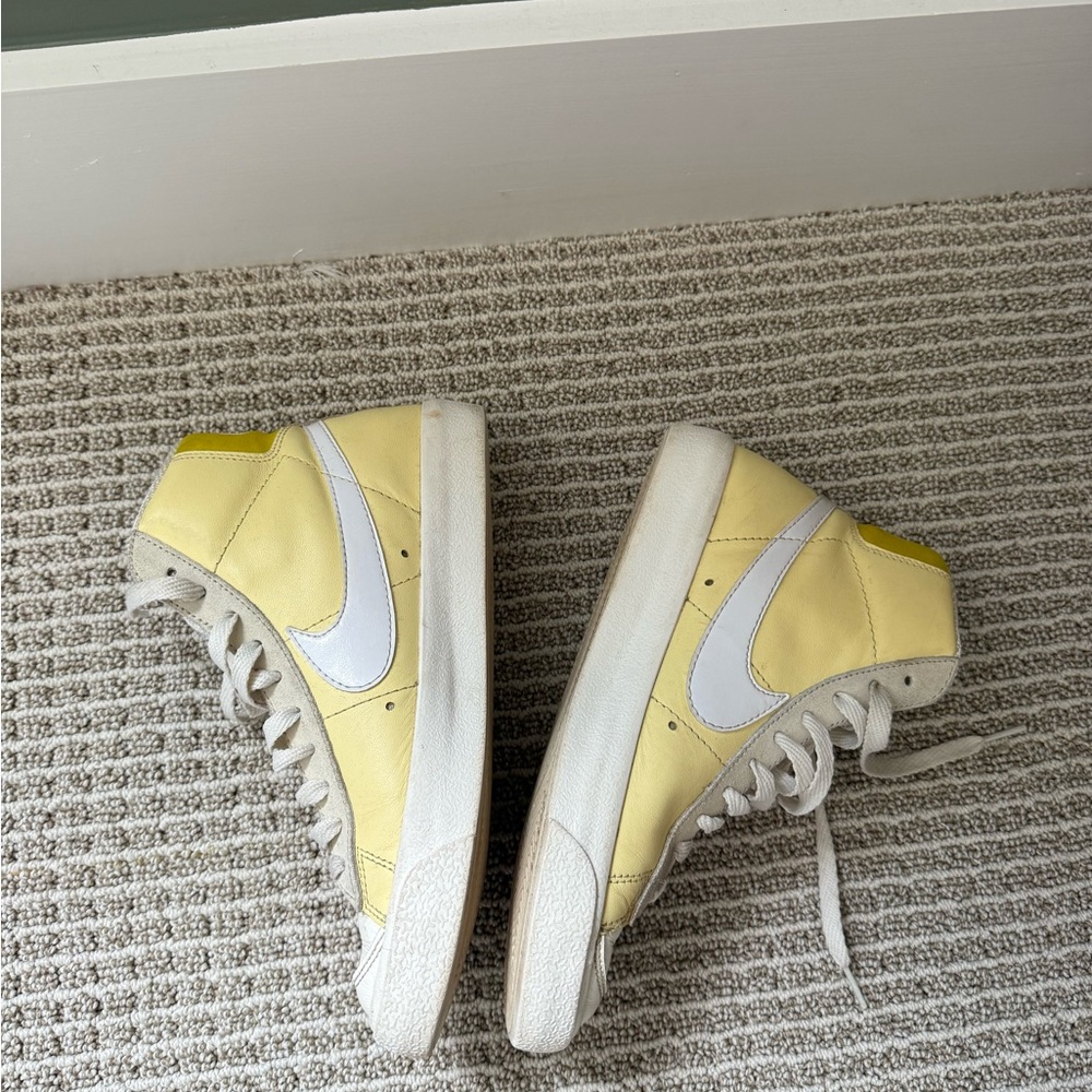 High-Top Nike Blazers in Yellow and White
